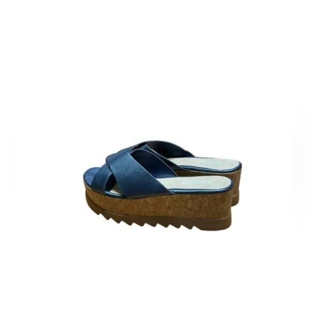 Bottero. Women Metalic Blue Slim Plataform Size 10